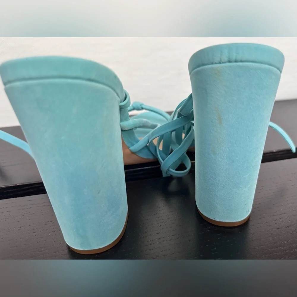SCHUTZ new without